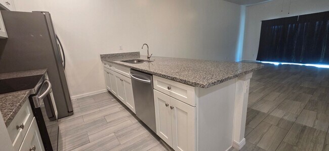 Building Photo - Duplex for rent