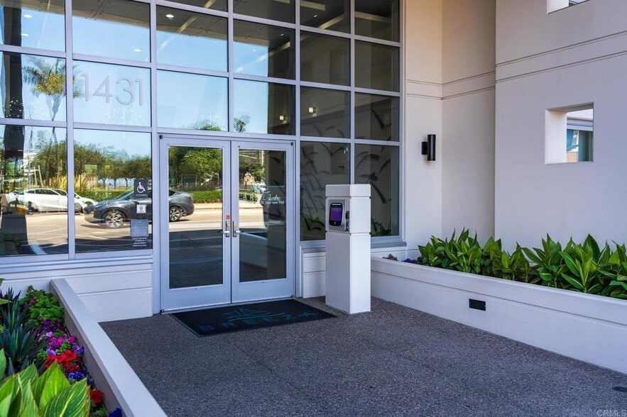 Building Photo - 1431 Pacific Hwy