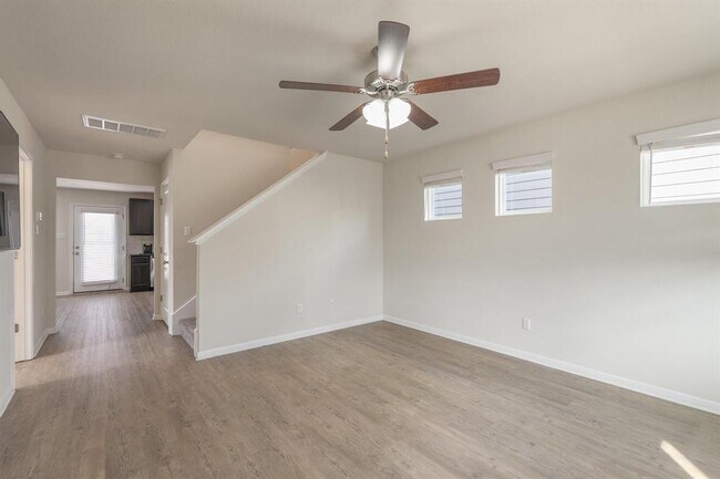 Building Photo - 18000 Malnati Dr