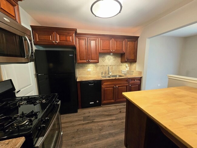 Building Photo - 349 Newgate Ct