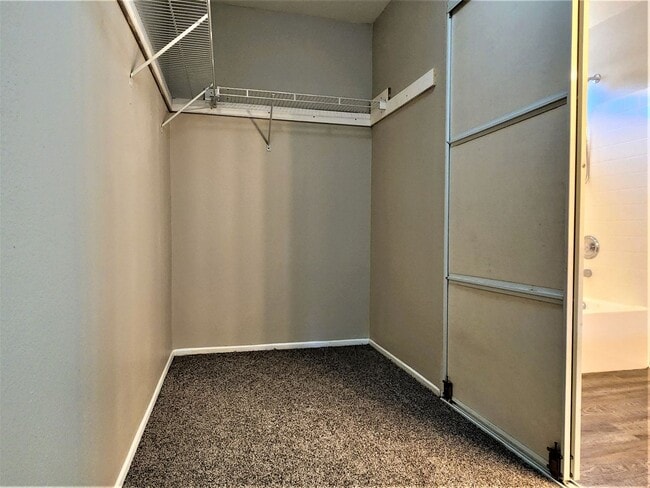 Building Photo - Great Single Story Home McVicker Canyon Hi...