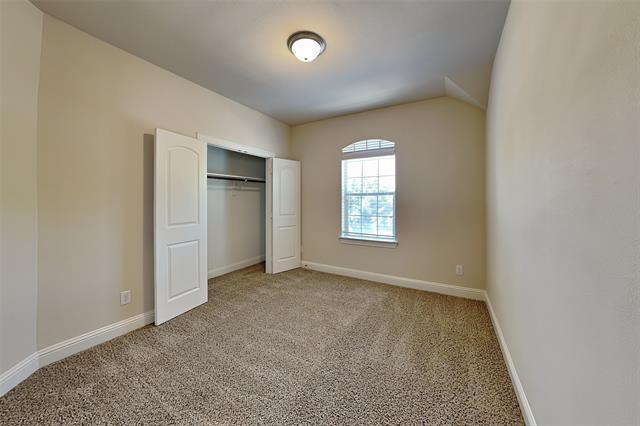 Building Photo - 3006 Knightsbridge Ln