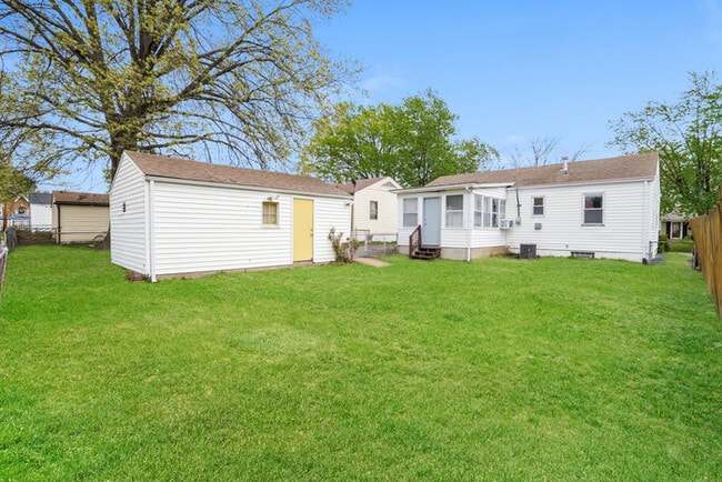 Building Photo - Fantastic 3bd/1ba home! Let yourself in!