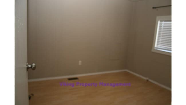 Building Photo - 687 NW Apollo