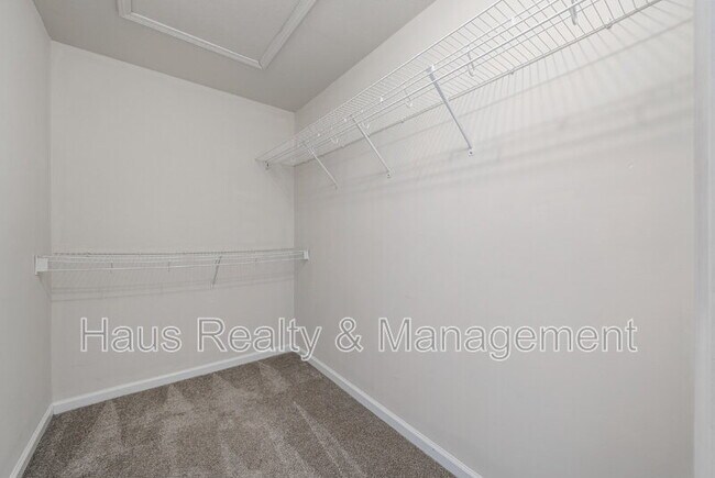 Building Photo - 1109 Gunpoint Dr