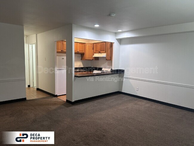 Building Photo - 4020 Lindell Blvd