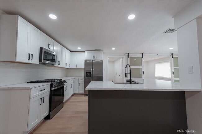 Building Photo - 7942 Hammerly Blvd