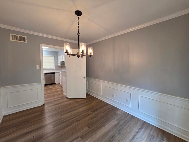 Building Photo - 2993 Laurencekirk Rd