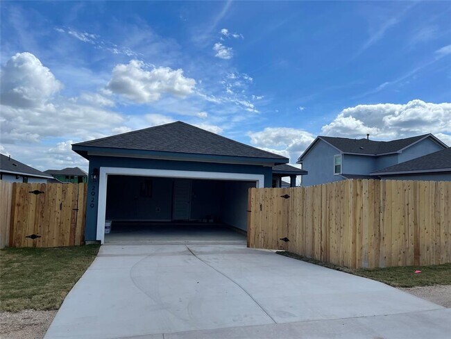 Building Photo - 2929 Sage Ranch Dr