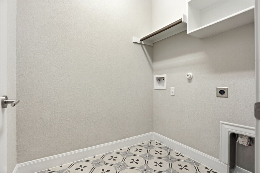 Building Photo - 11330 Cottage Grove