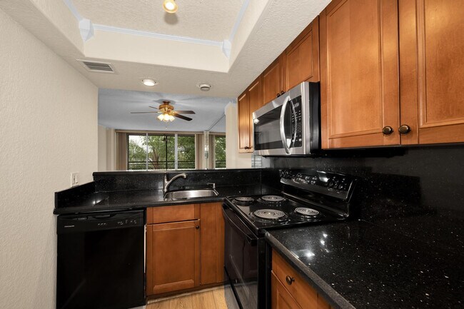 Building Photo - 118 Royal Pk Dr