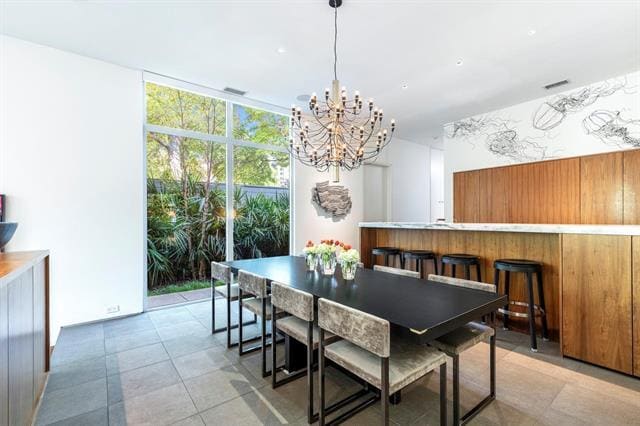 Building Photo - 2845 Lee St