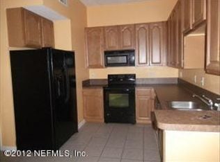 Kitchen - 8200 White Falls Boulevard