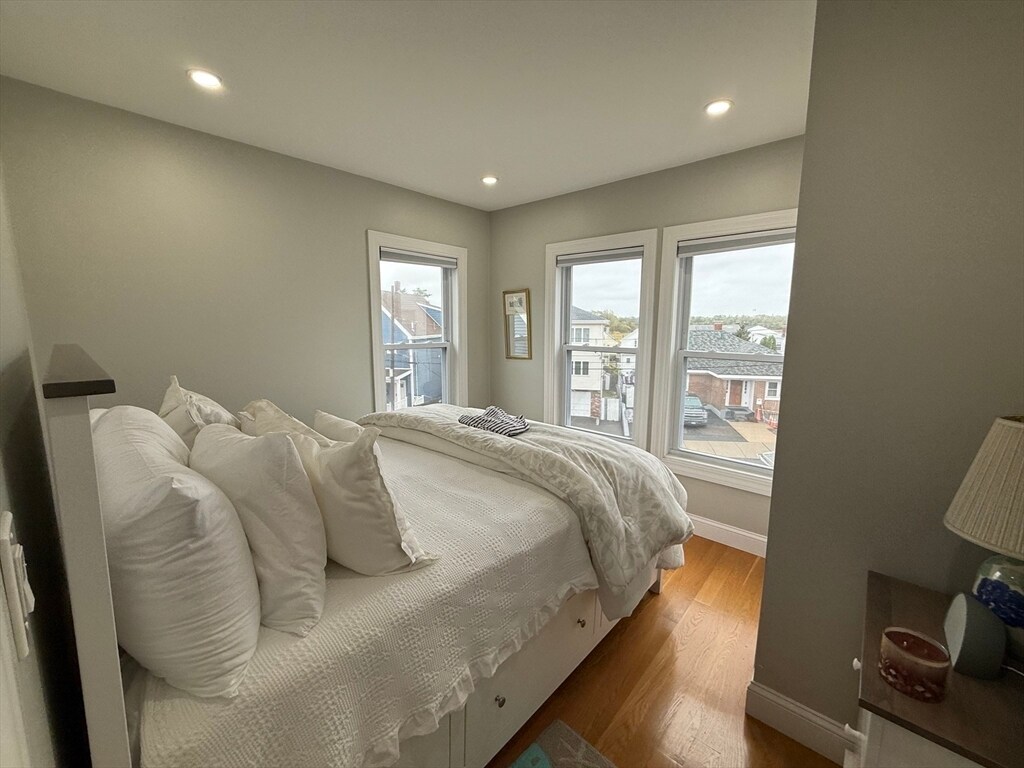 Building Photo - 1021 Winthrop Ave