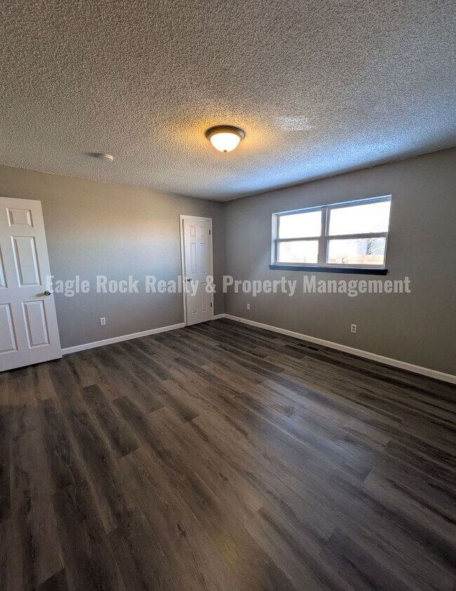 Building Photo - East Tulsa House for Rent (3beds/1.5baths)