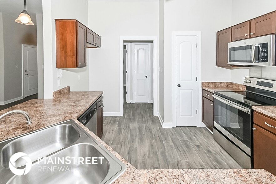 Building Photo - 8770 Smith Ranch Dr