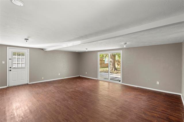 Building Photo - 412 E Ross St