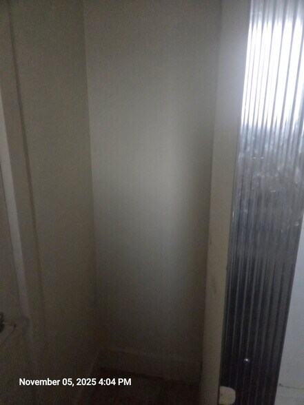 Bathroom storage - 15 N Richmond St