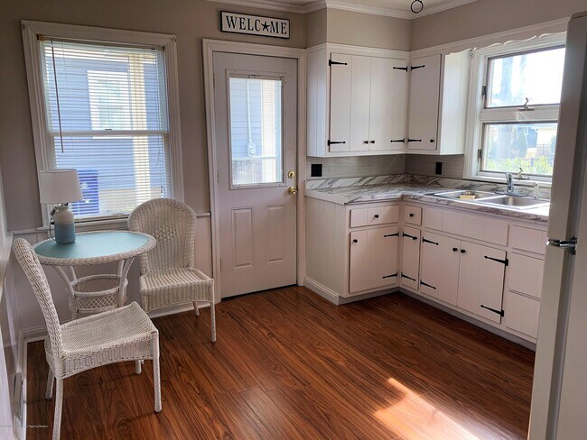 Building Photo - 710 Boston Blvd