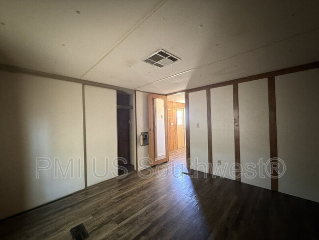 Building Photo - 2111 Santa Cruz Ave