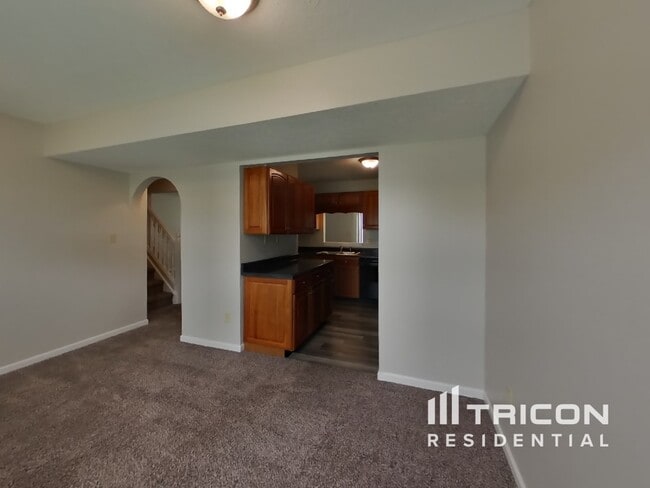 Building Photo - 2066 Ferdinand Ct