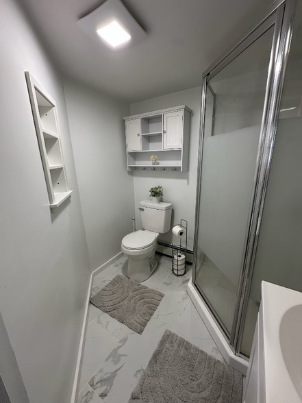 Building Photo - 152 Lepes Rd