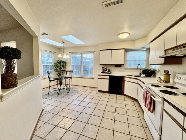 Building Photo - A Fantastic 3-Bedroom Home in Ocean Lakes North! Available 04-20-26! 2-Car Attached Garage, Large...