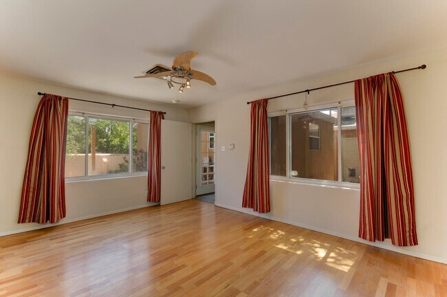 Building Photo - 3521 Smith Ave SE