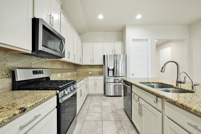 Building Photo - Spacious 5-Bedroom Beauty in Triana Neighborhood –  with Community Perks!