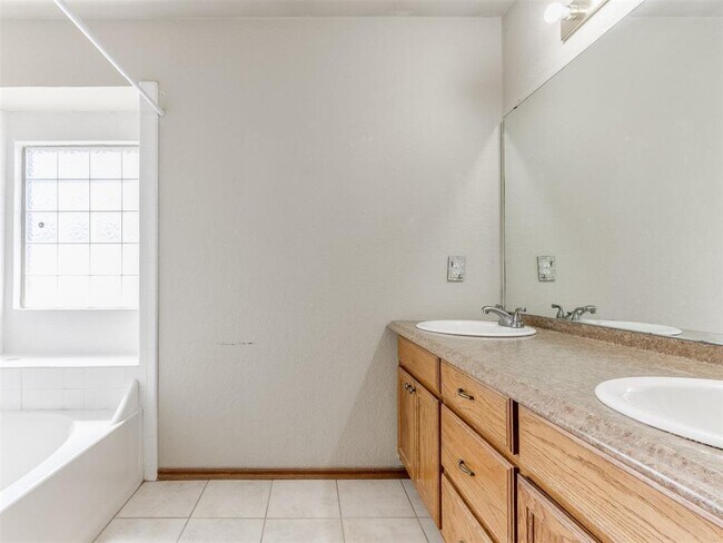 Building Photo - 10833 Ohara Ln