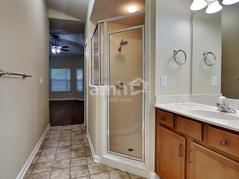 Building Photo - 428 Fort Drum Ct