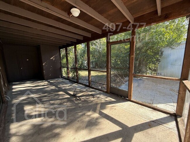 Building Photo - 6240 Bolling Dr