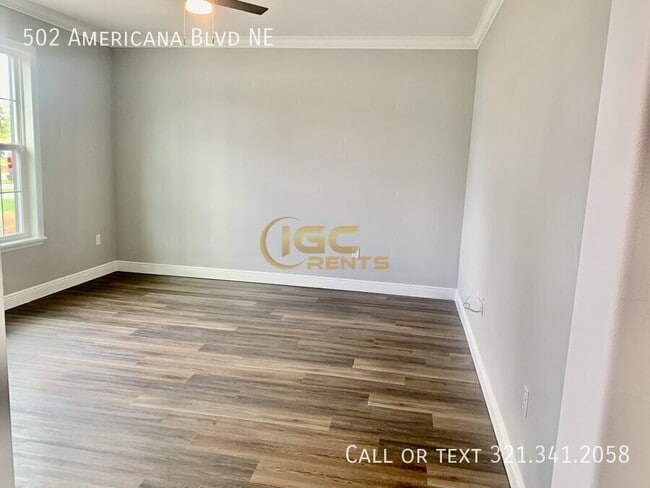 Building Photo - 502 Americana Blvd NE