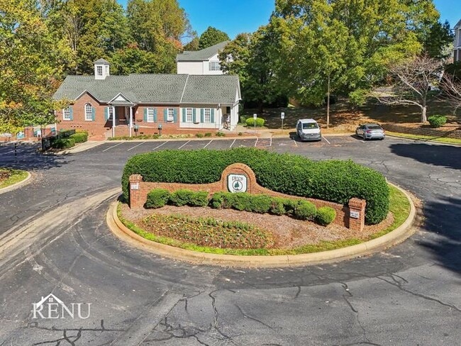 Building Photo - 324 Bethabara Hills Dr