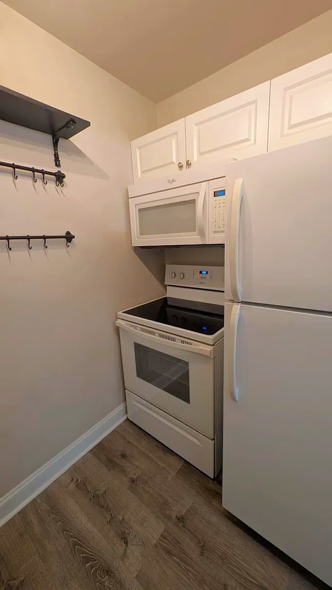 Building Photo - 24862 US Hwy 19 N