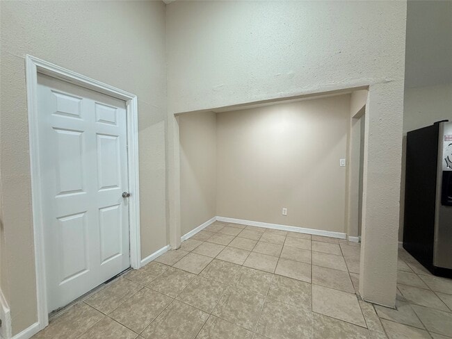 Building Photo - 11530 Springshire Dr