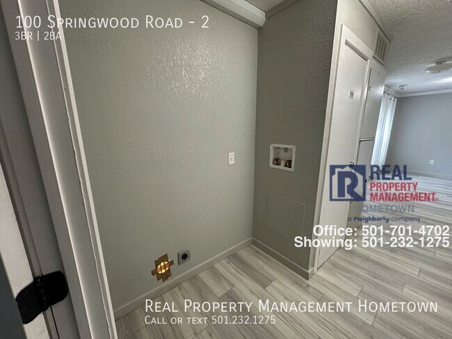 Building Photo - 100 Springwood Rd