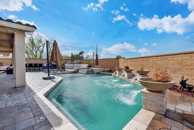 Building Photo - 83394 Matador Ct