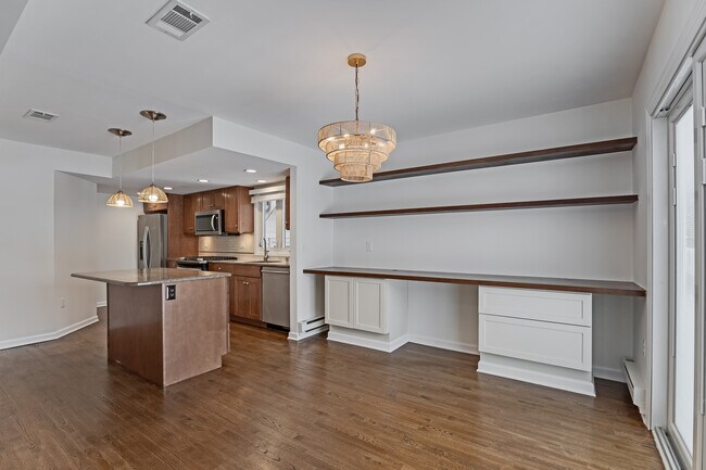 Building Photo - 8 Somerset Hills Village