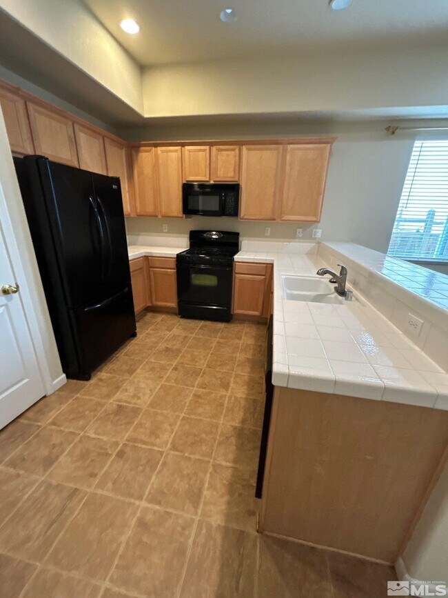 Building Photo - 3746 Deutz Dr