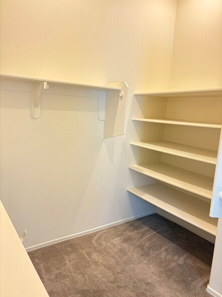 Large Master Bedroom Closet - 8519 E Seabury Ct