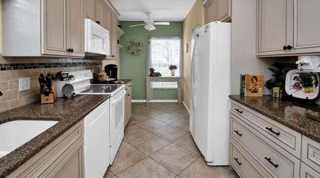 Building Photo - 19335 Water Oak Drive