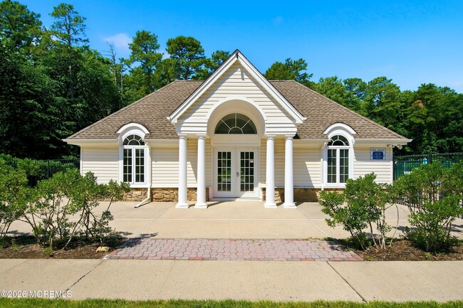 Building Photo - 702 Carnation Dr