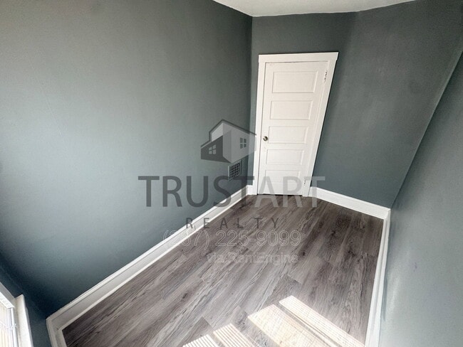 Building Photo - 2640 S Robinson St