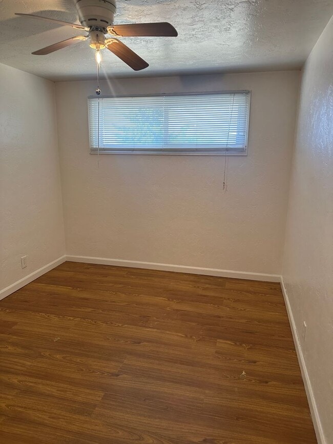 Building Photo - Home for rent, MOVE IN READY!!