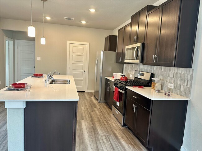 Building Photo - 3121 Moontide Ln