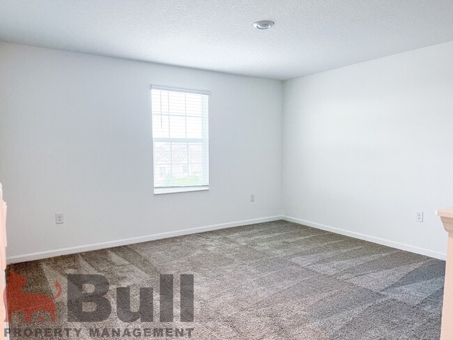 Building Photo - 5030 Four Strand Ct