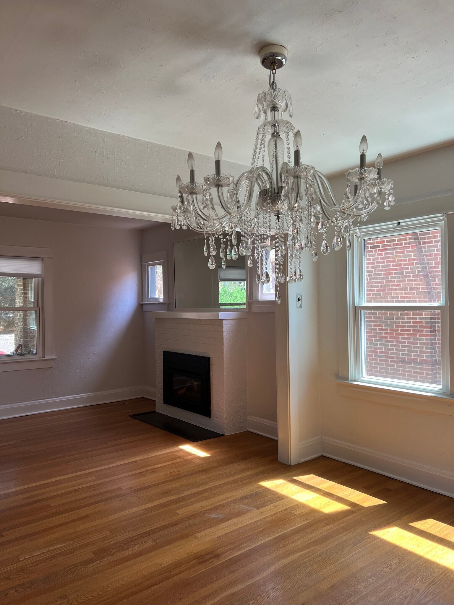 Building Photo - 821 Harrison St