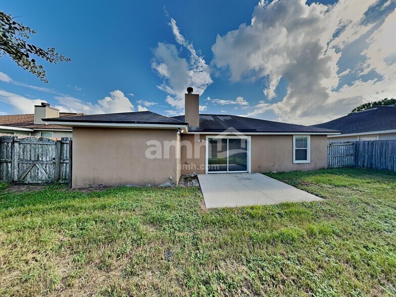 Building Photo - 11367 Monument Landing Blvd