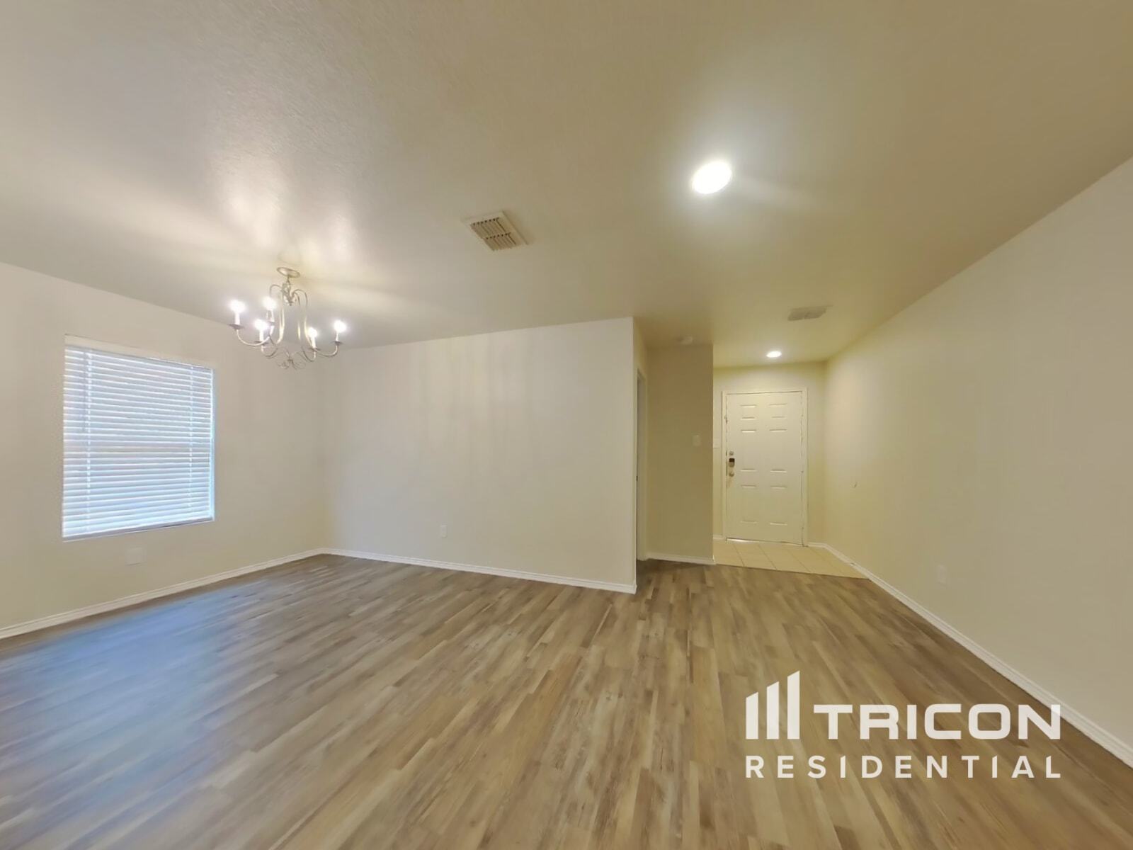 Building Photo - 641 Rosario Ln